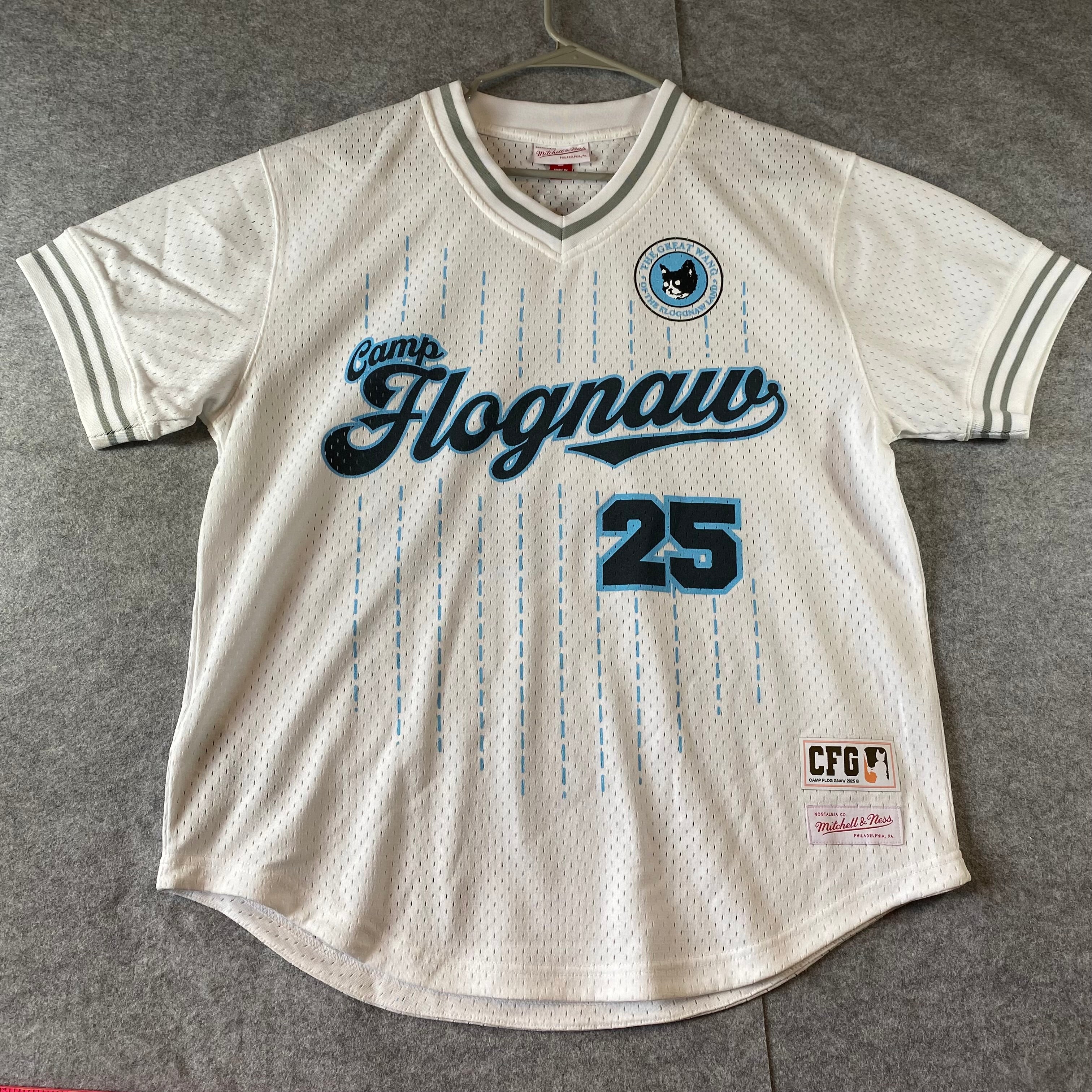 CFG MITCHELL & NESS JERSEY SIZE L & XL