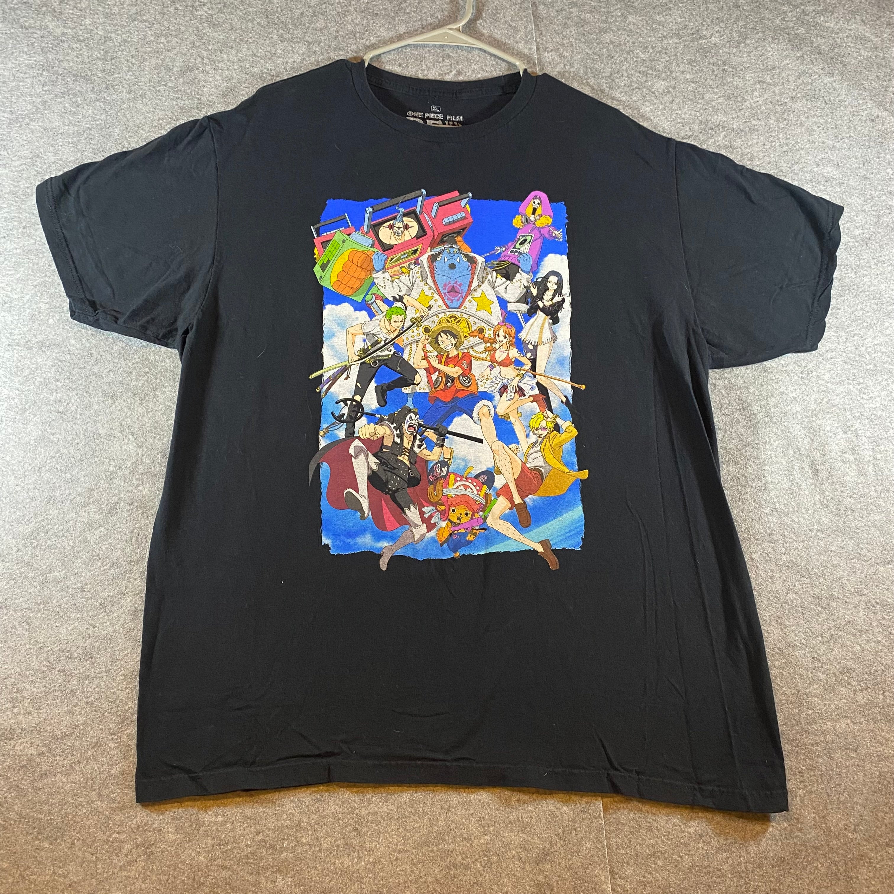 ONE PIECE T SHIRT SIZE XL