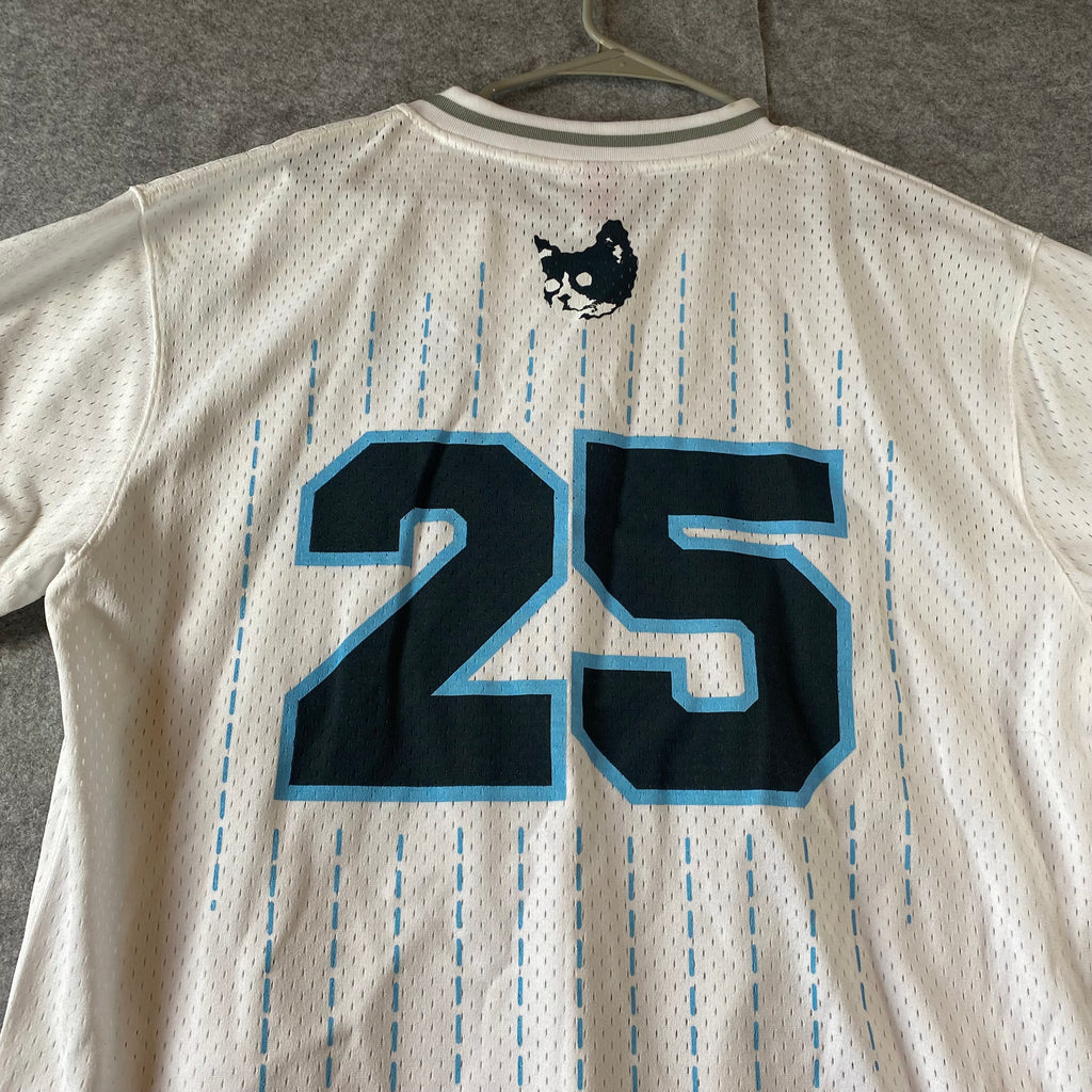 CFG MITCHELL & NESS JERSEY SIZE L & XL