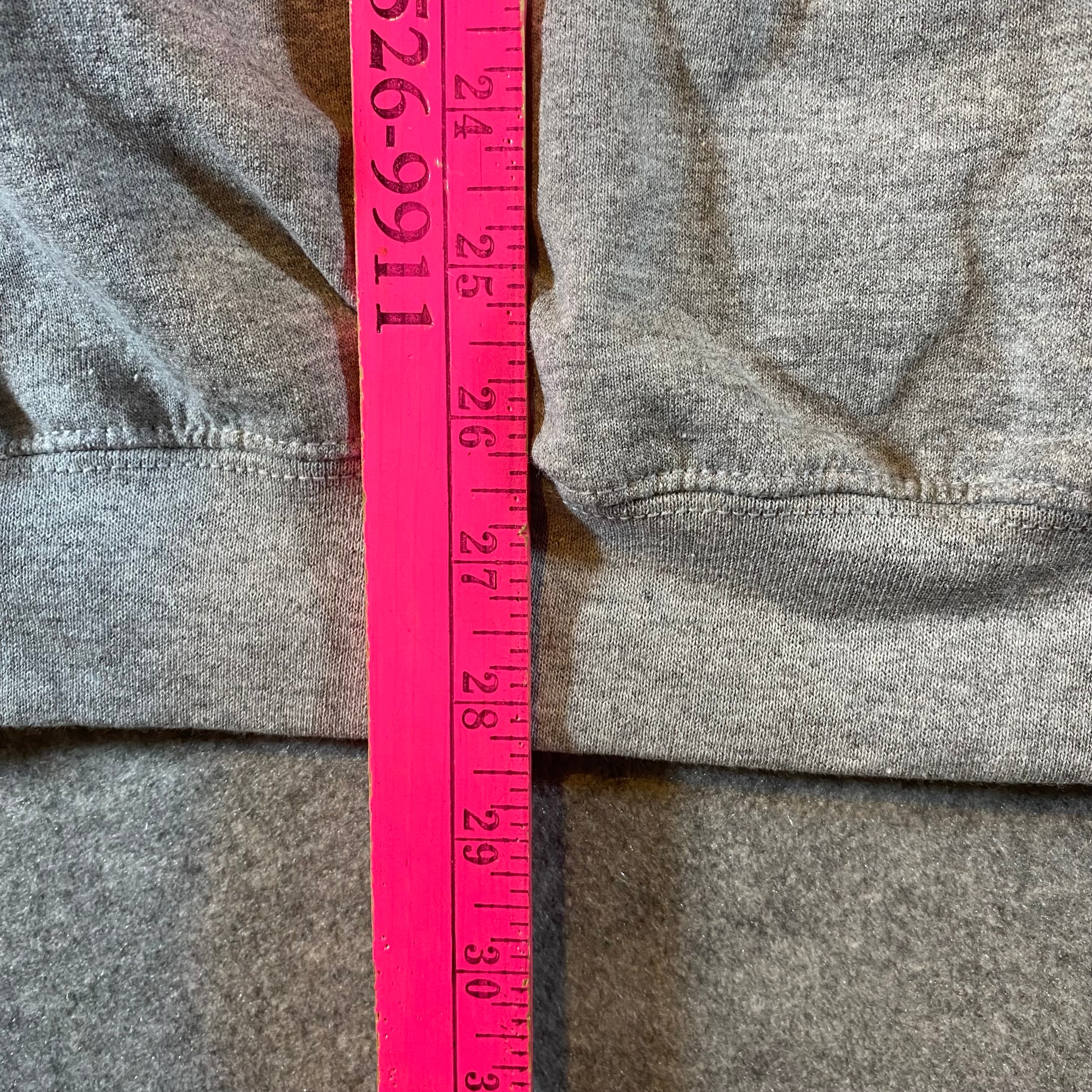 NASCAR SWEATER SIZE L