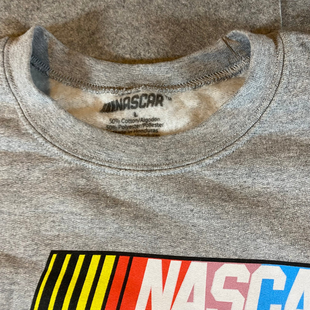 NASCAR SWEATER SIZE L