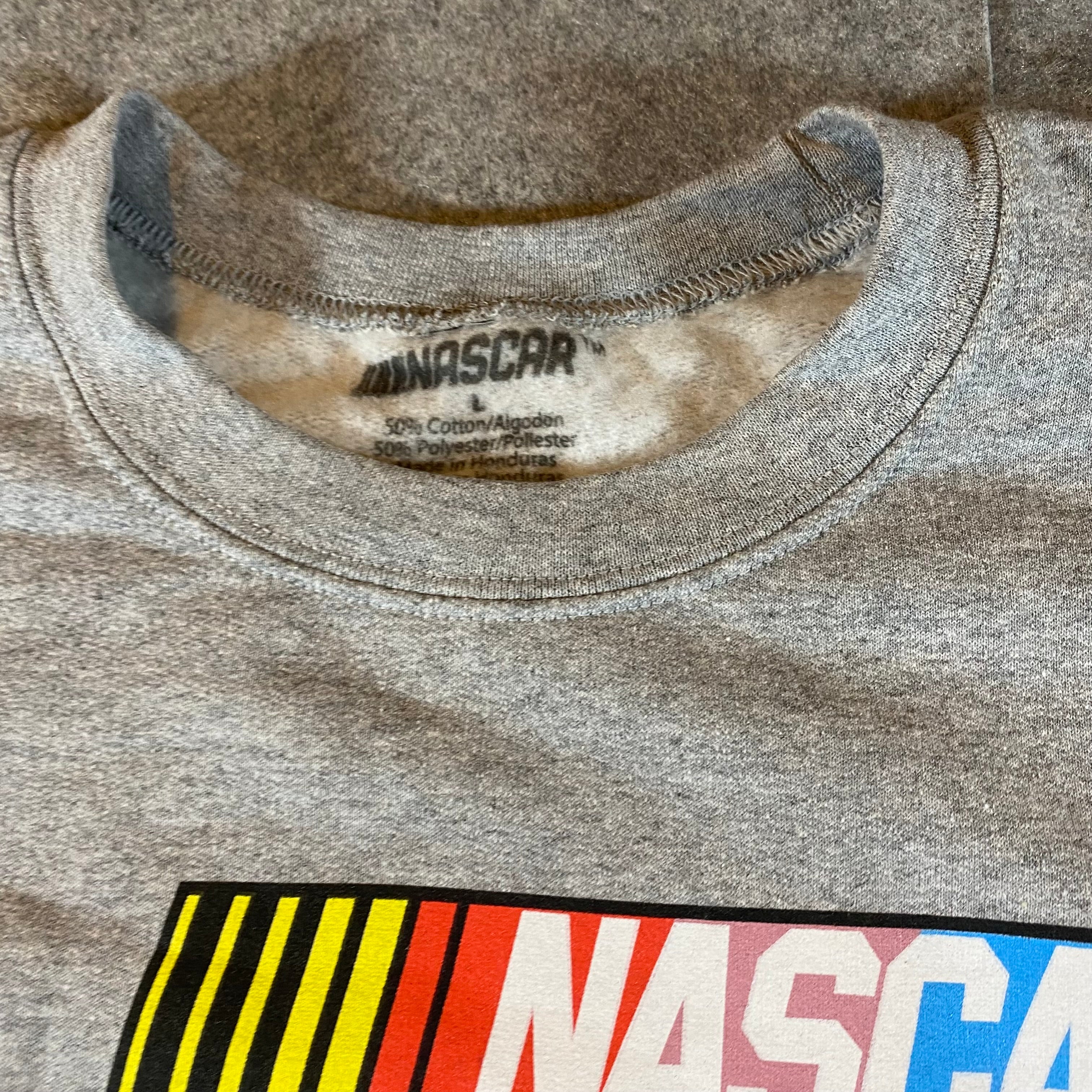 NASCAR SWEATER SIZE L