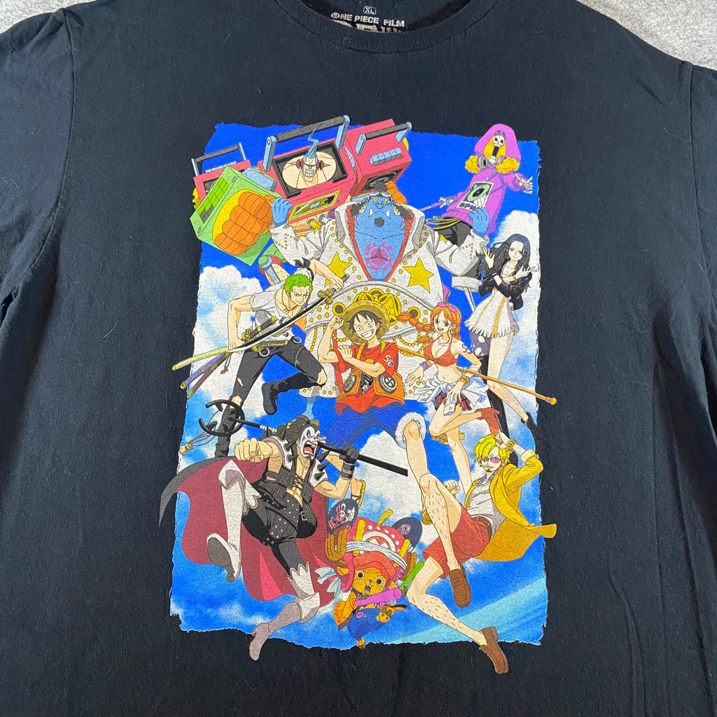 ONE PIECE T SHIRT SIZE XL