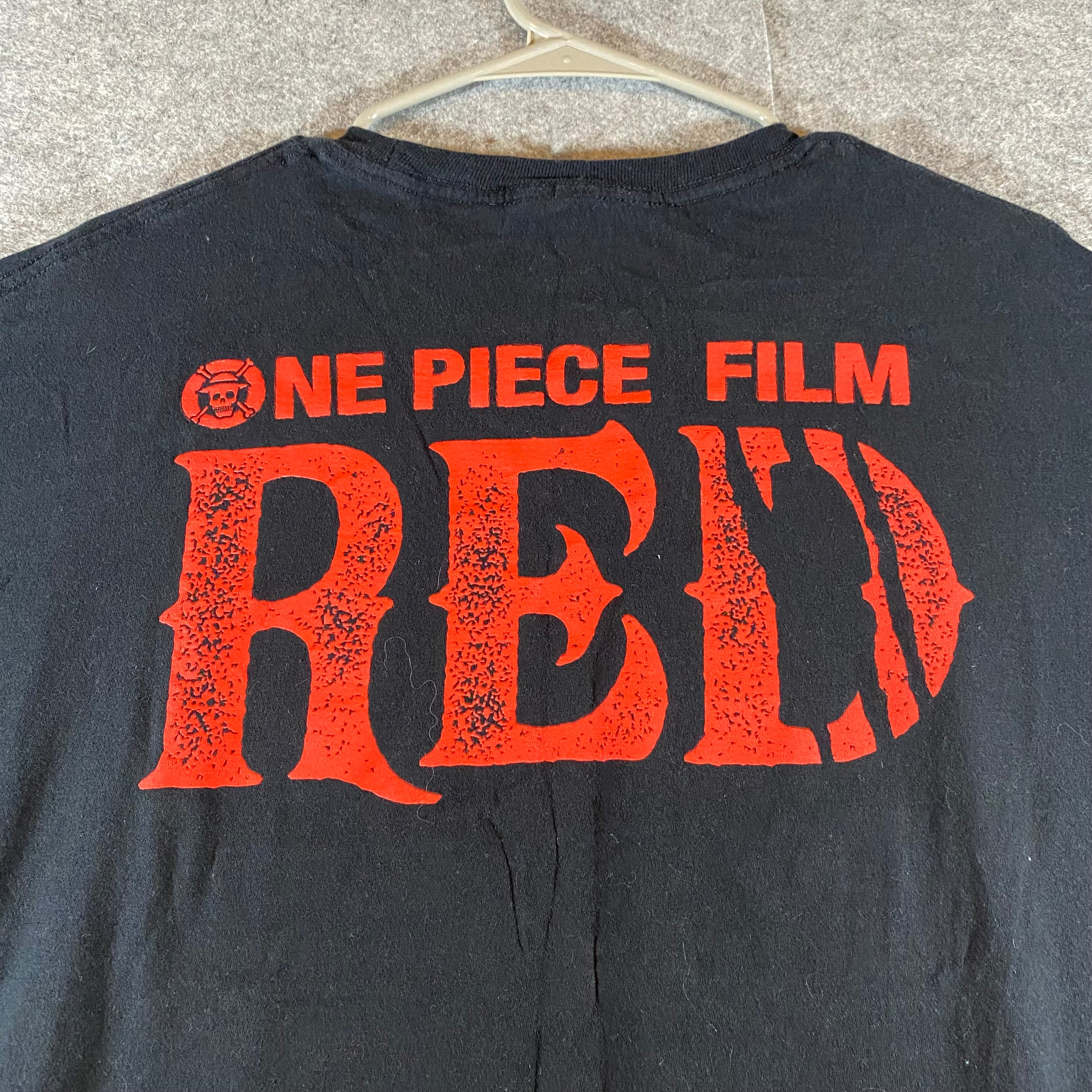ONE PIECE T SHIRT SIZE XL
