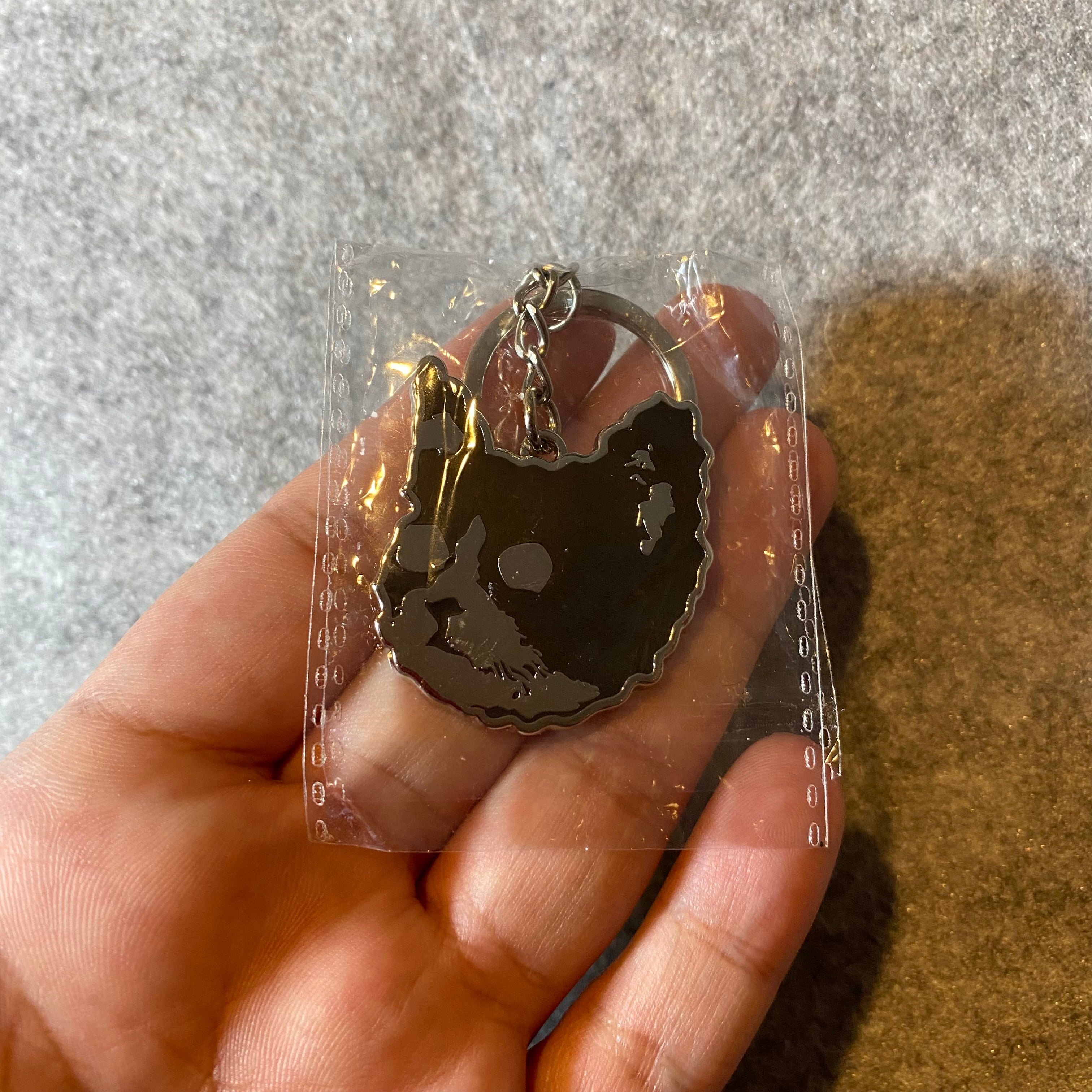 KILL CAT METAL KEYCHAIN